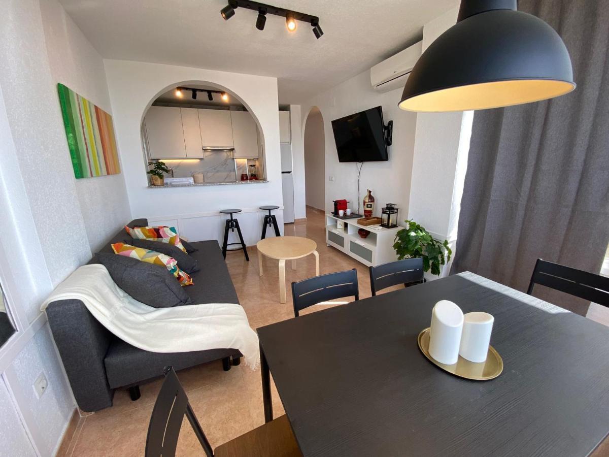 Apartamento con impresionante vista, piscina y parking Benalmádena Exterior foto