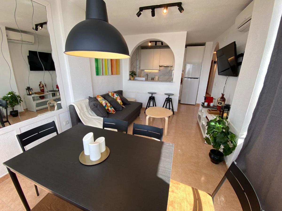 Apartamento con impresionante vista, piscina y parking Benalmádena Exterior foto