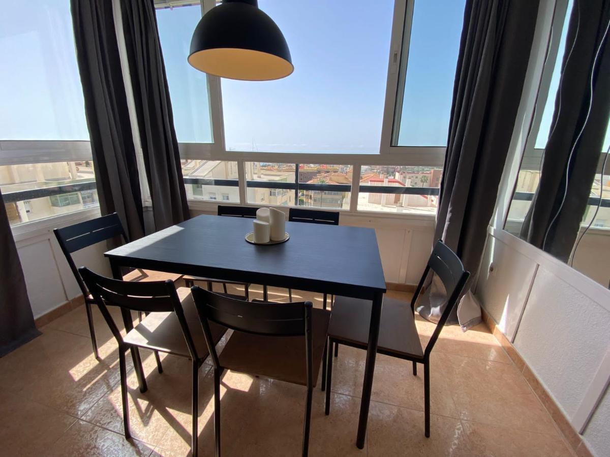 Apartamento con impresionante vista, piscina y parking Benalmádena Exterior foto