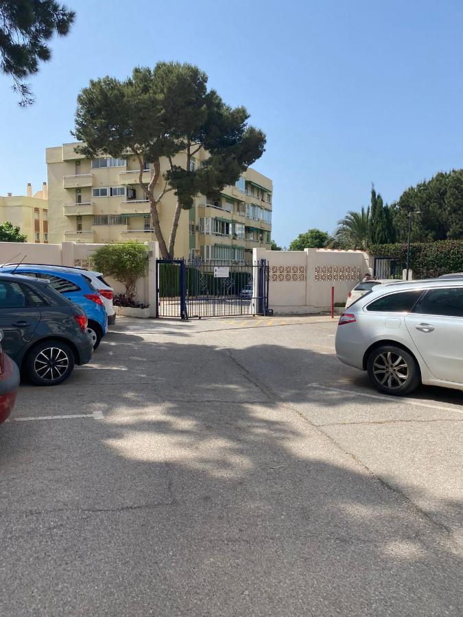 Apartamento con impresionante vista, piscina y parking Benalmádena Exterior foto