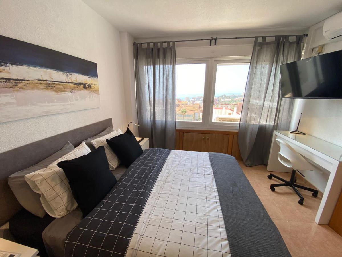 Apartamento con impresionante vista, piscina y parking Benalmádena Exterior foto