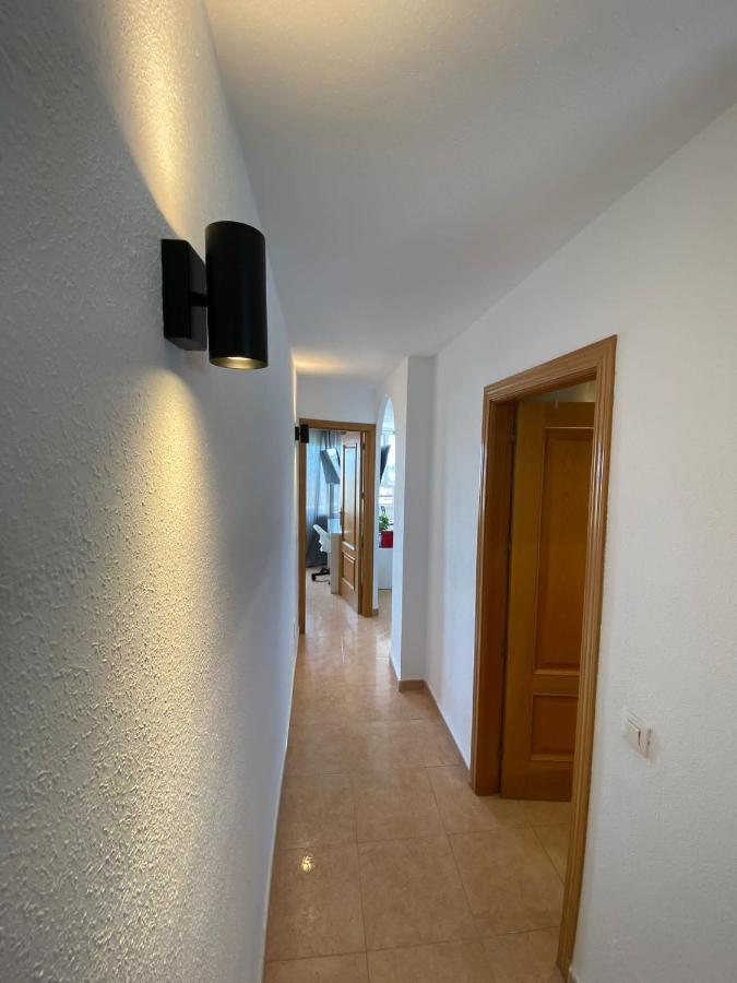 Apartamento con impresionante vista, piscina y parking Benalmádena Exterior foto